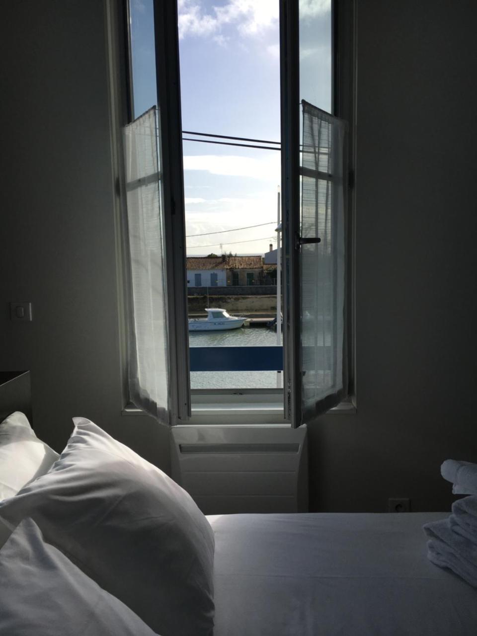 Les Bains Boyardville - Hotel Et Restaurant Экстерьер фото